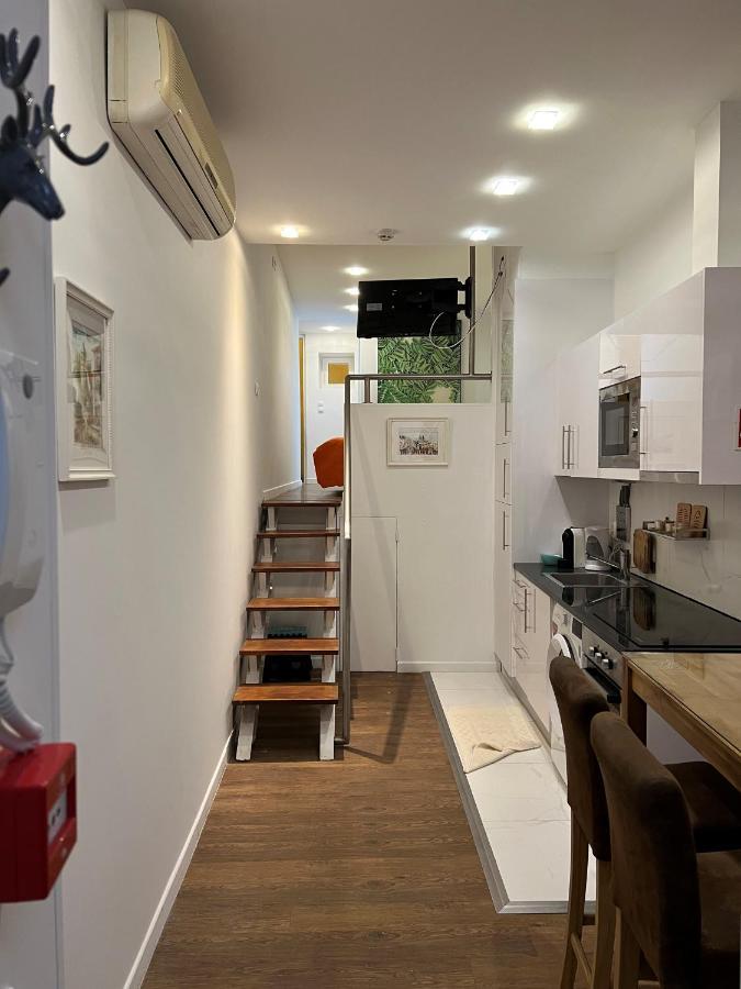 Apartment 0 Ac Metro Nearby